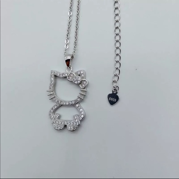 Hello Kitty 925 Sterling Silver Necklace. - Picture 3 of 4
